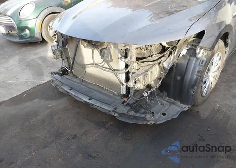 2020 Toyota Camry Le z USA, uszkodzony, nr VIN 4T1C31AK7LU019468